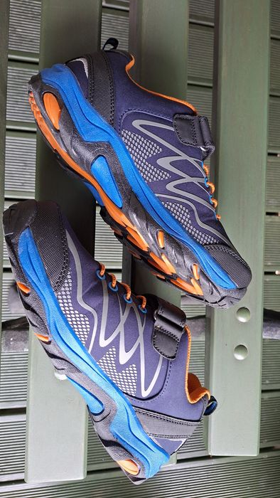 Nowe buty hi tec