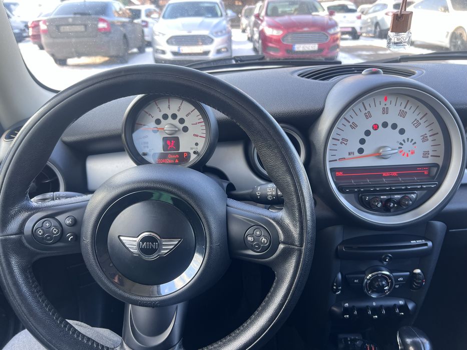 Mini clubman 1.6 бензин