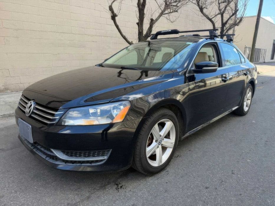 Volkswagen Passat      2014