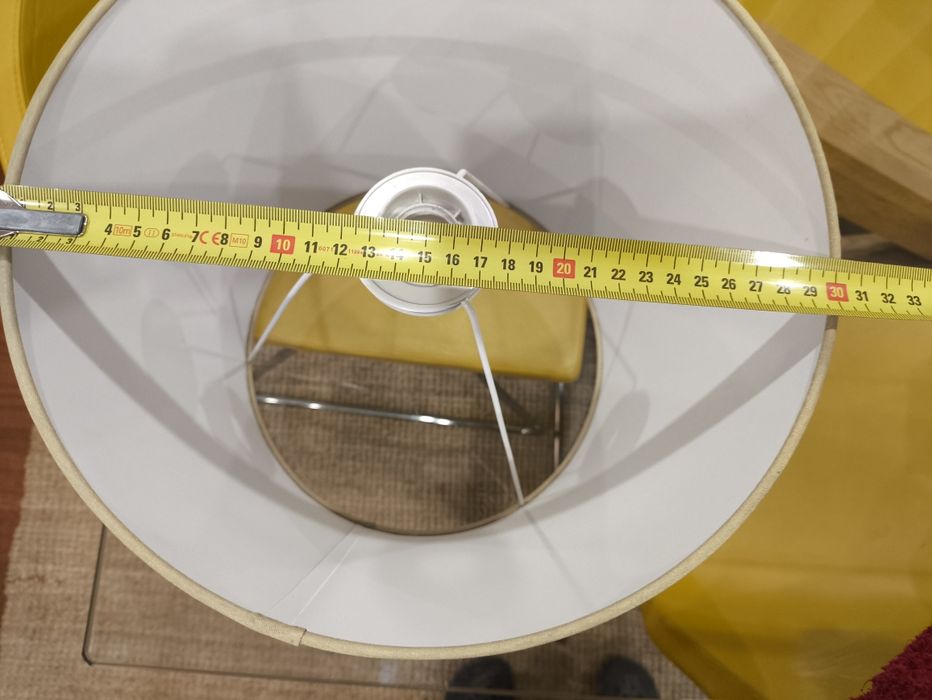 Abajur bege como novo