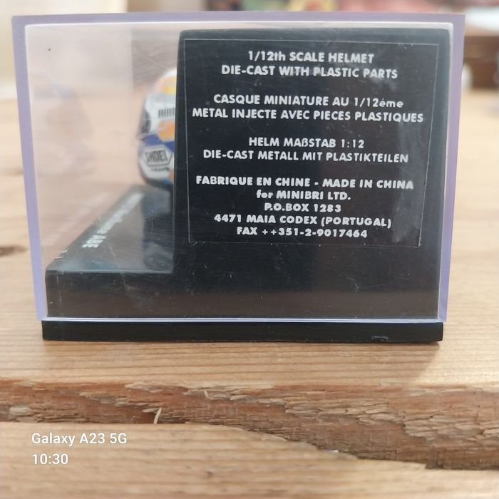Miniatura Capacete 1:12 ONYX HM012 — Norifumi Abe (MotoGP / Shoei)