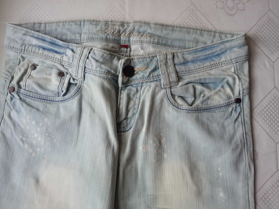 Fishbone damskie spodnie rybaczki r 28 pas 84-88cm