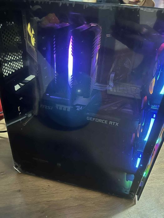 Sprzedam komputer do gier .