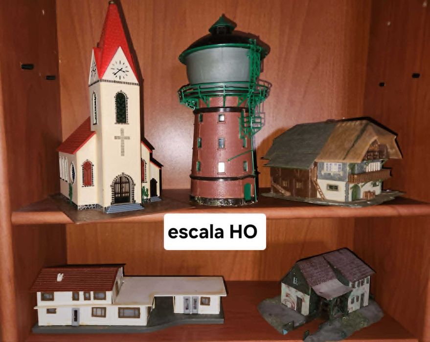 Casinhas e Edificios vários em escala HO para ferromodelismo