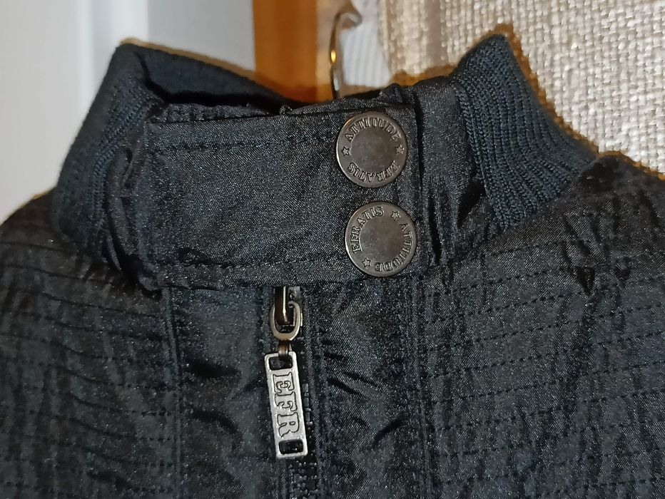 Quispo curto preto 4 anos Efratis ( bomber)