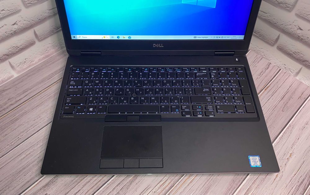 Dell Precision 7530 | i7-8850H | Quadro P2000 | 16GB Ram | 256SSD | 4K