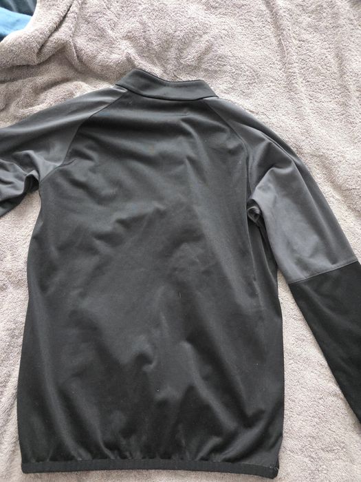 Na wzrost 164cm  Puma Cup Training Poly Jacket Core.