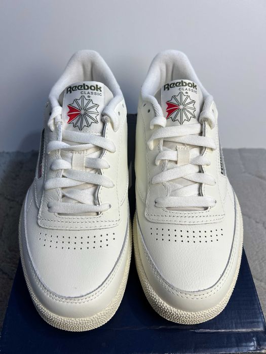 Buty damskie białe skórzane trampki Reebok Club C 85, rozmiar 38,5
