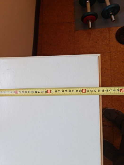 Mesa de apoio  bom estado