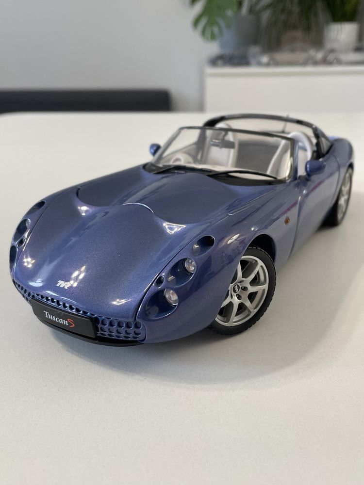 自動車 Revell TVR Tuscan S 1:18 1:18 2003 TVR Tuscan S – paragonmodelstore