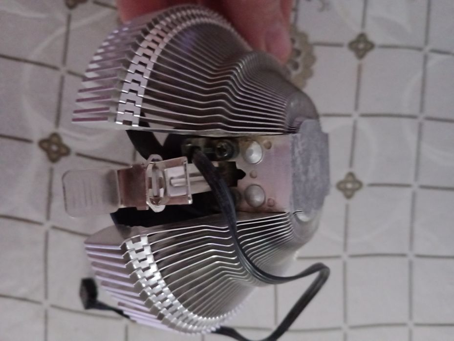 Кулер процесора з радіатором