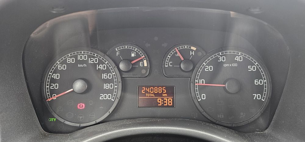 Fiat Punto 1.3 Multijet (2007) – 5 Portas – AC - Muito Económico
