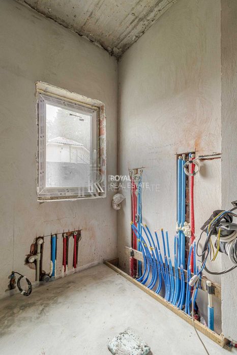 Продаж будинку / Лісники / 210 м2 / 16 соток / 4 кімнати