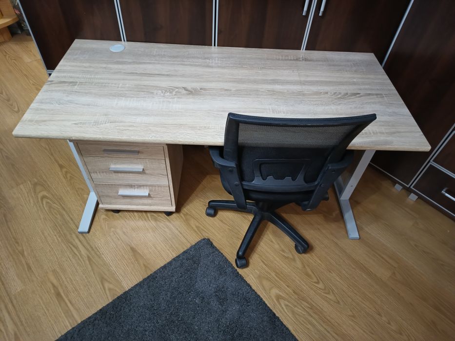 Komplet mebli biurowych BRW seria OFFICE jak nowe