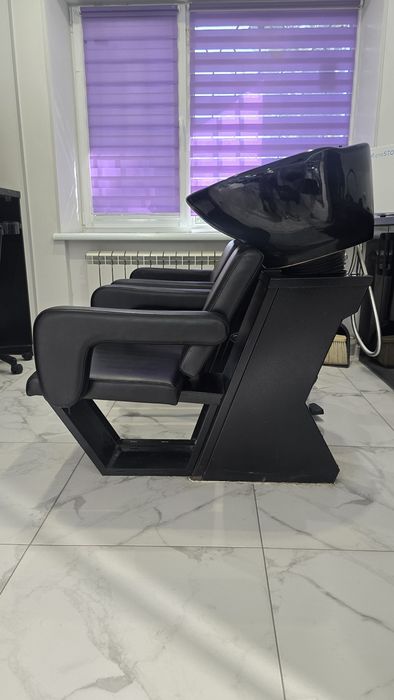 Продам мебель для салону краси