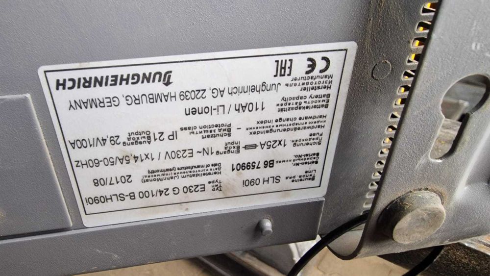 Ładowarka Jungheinrich Li-ion 24v 100A E230 G 24/100 B-SLH090i