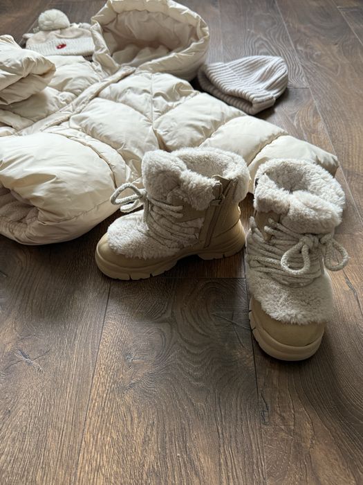 Стильні зимові черевички для вашоі принцеси на ніжку 25 розміру