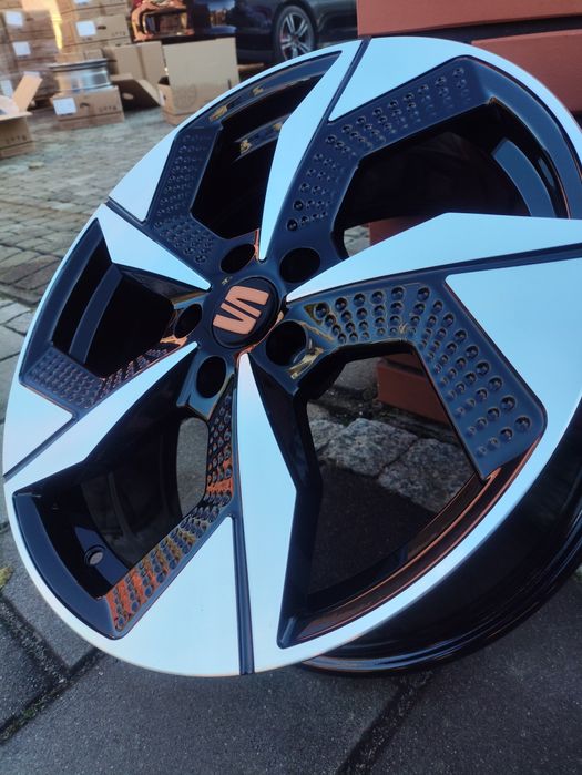 Fabrycznie nowe alufelgi felgi 18 5x112 audi A3 8p A4 A5 Q3 Q2 Seat sk