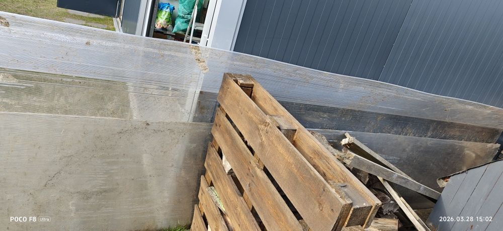 Plexi komorowa cienka 2m x 4m