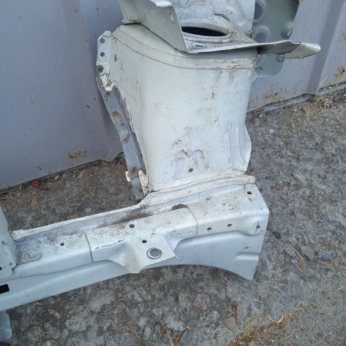 Ланжерон nissan liaf