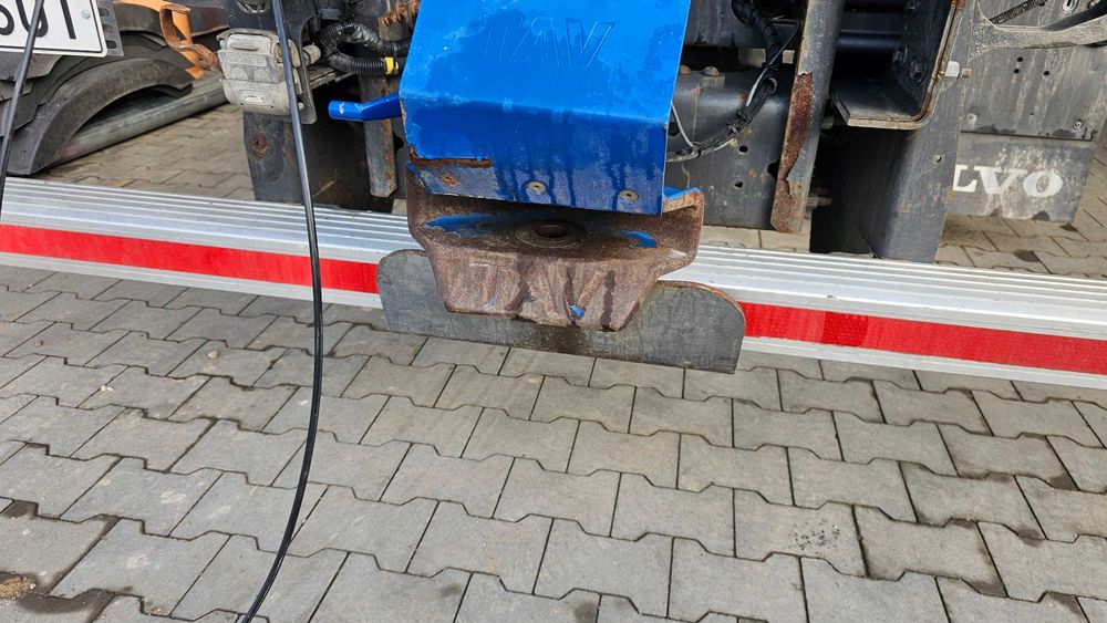 Zaczep przyczepy  ciezarowy TAV pneumatyczny