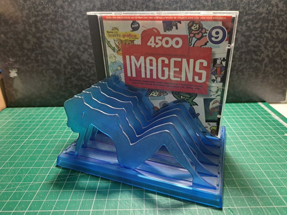 Porta Cd’s figurativo.