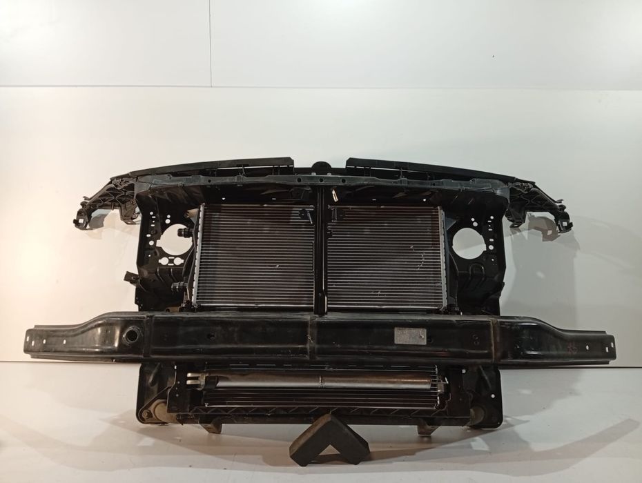 Mercedes W166 GLS GLE GL Pas przedni / zestaw chłodnic - 18389