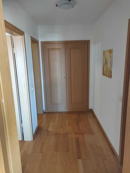 Arrenda-se apartamento recente em Sines