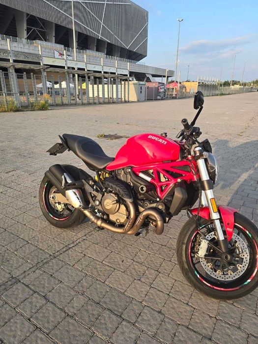 Ducati Monster 821