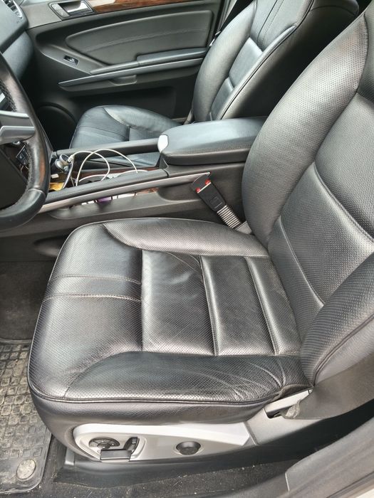 Автомобиль Мерседес 164 бензин 3,5