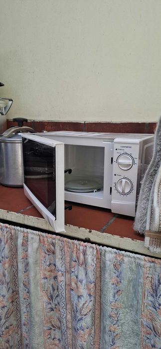 Microondas Branco