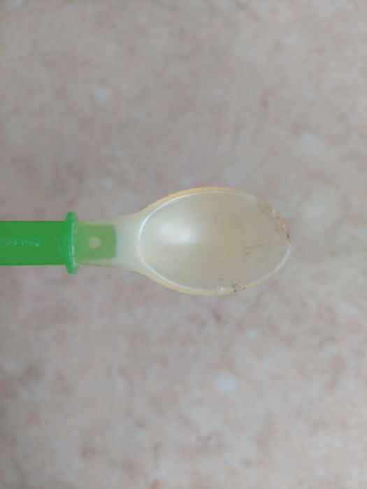 Віддам ложечку дитячу Canpol Babies