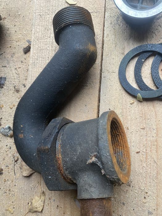 Сифон чугунний