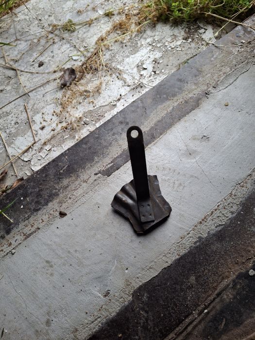 Держатель бронепроводов