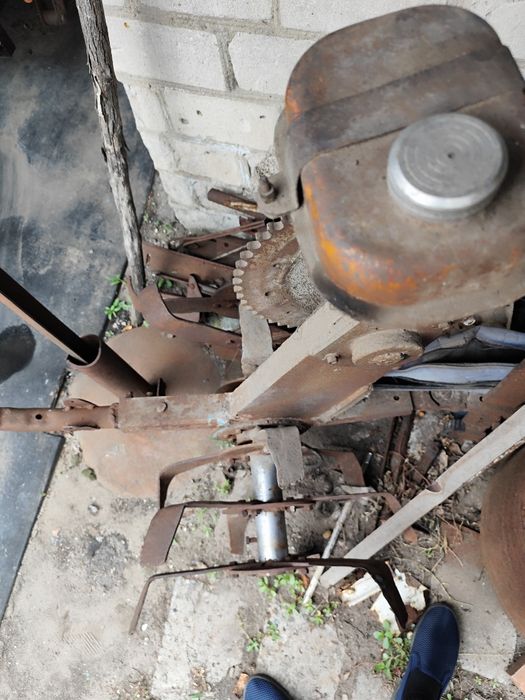 Продам культиватор самодельный без двигателя.