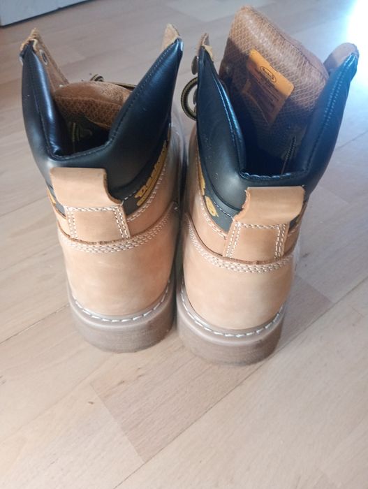nowe buty Dockers