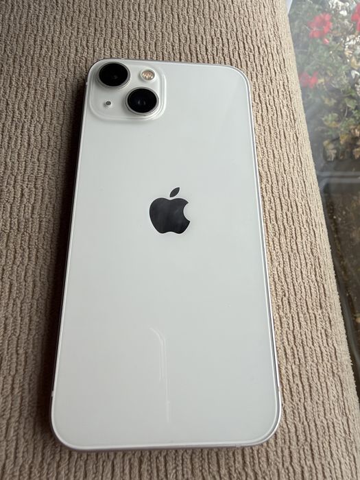 I phone 13 Bialy
