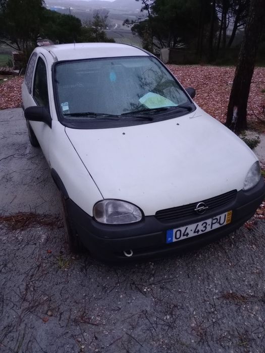 Opel corsa 1.7 comercial do ano 2000