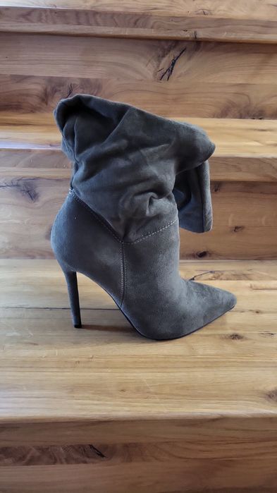 Modne kozaki damskie