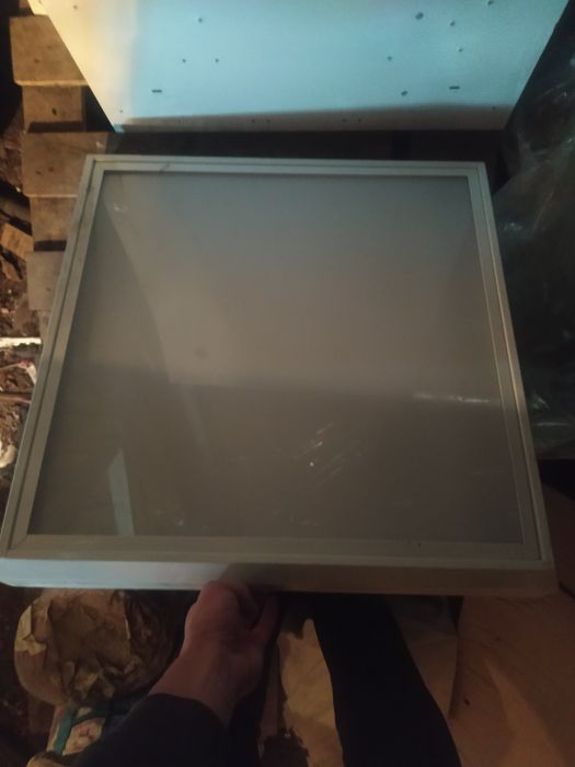 Продам світильникі на потолок