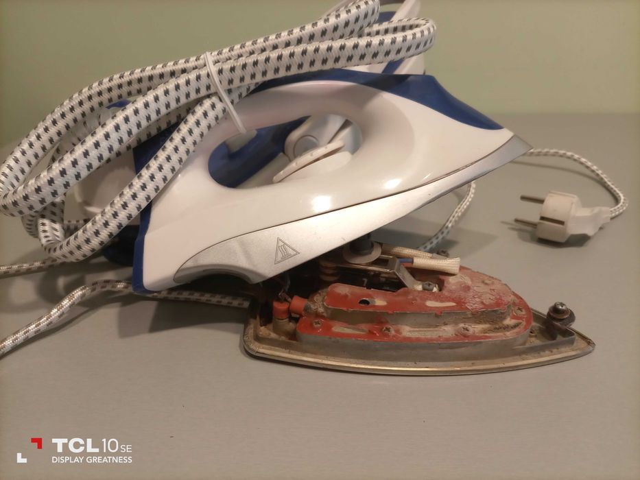 Ferro com caldeira para peças