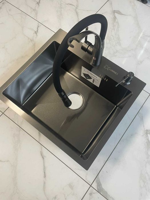 Мийка кухонна Luminex 5045 см чорна та гнучкий змішувач Kroner Ersel