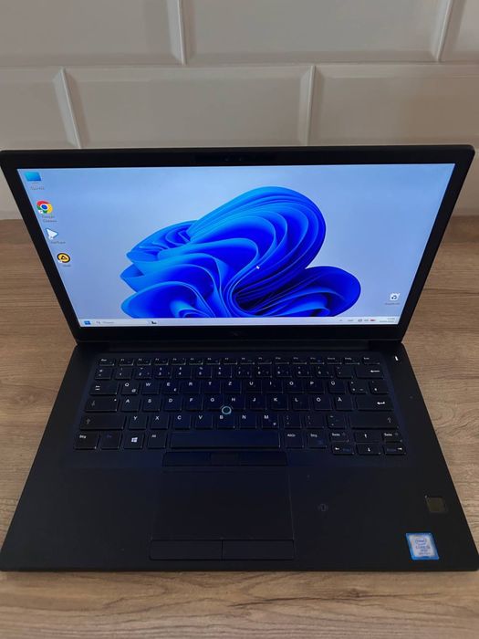 Dell Latitude 7490