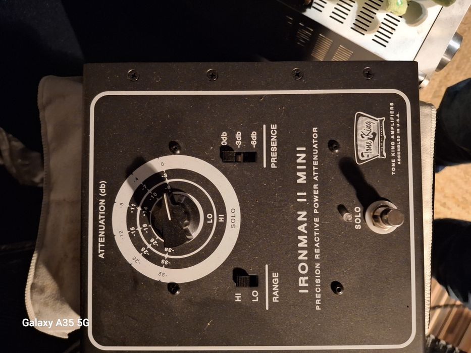 Tone King Ironman 2 mini atenuador para guitarra eléctrica