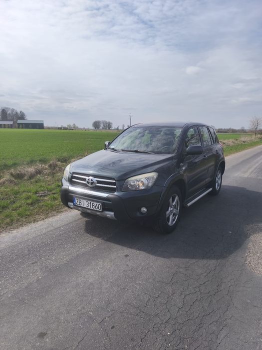 Toyota   RAV 4..