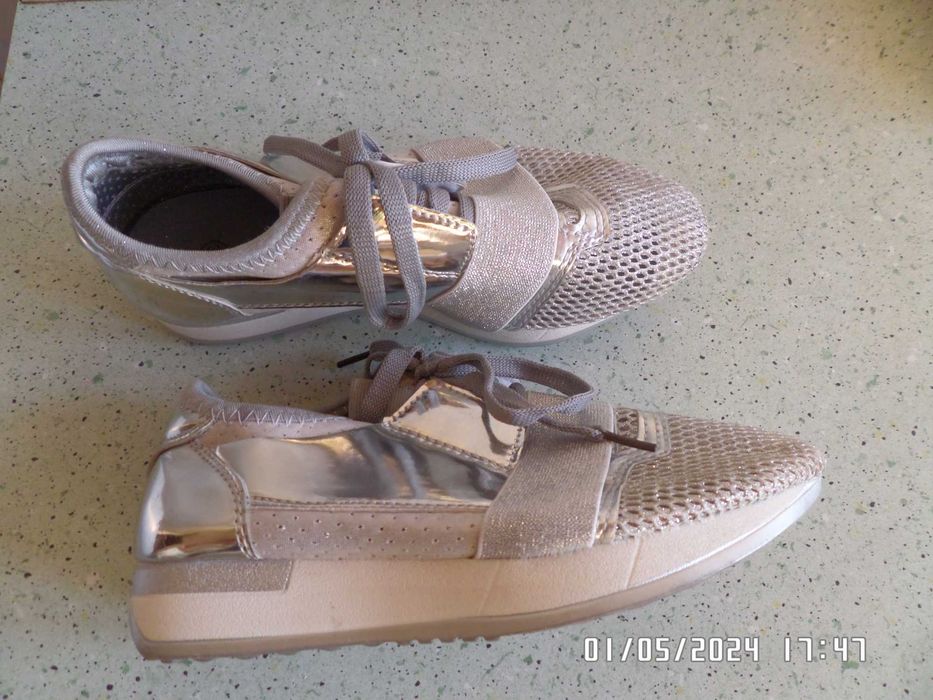 Nowe czarne i srebrne  błyszczące  adidasy 2 pary  34/35