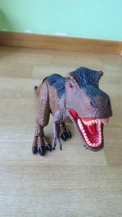 Dinossauro T-rex telecomandado