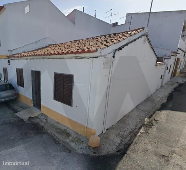 Moradia em Banda bem localizada em Ferreira do Alentejo