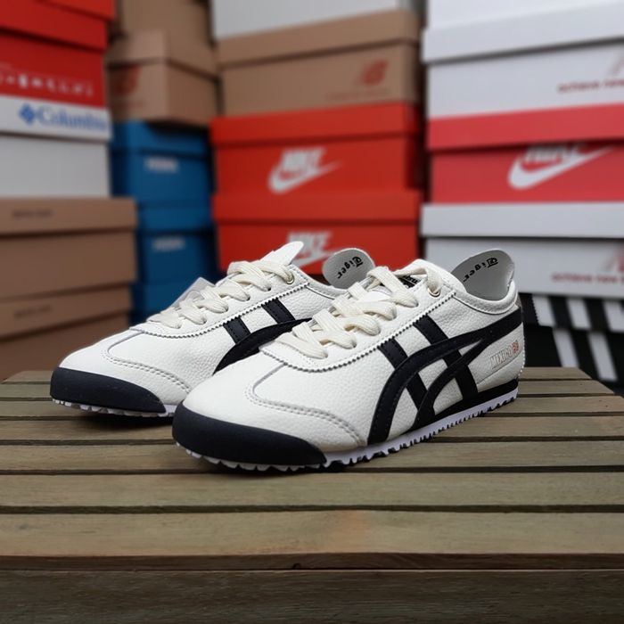 Жіночі кросівки Asics Onitsuka Tiger Mexico 66 Cream Black Gold молочні з чорним