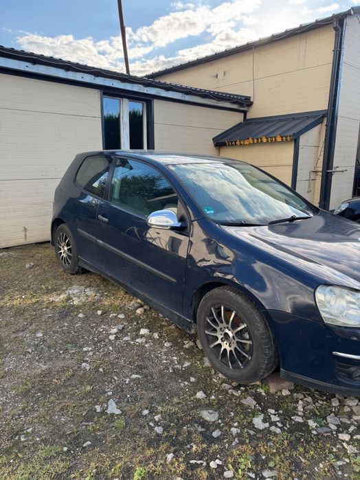 Volkswagen Golf V
